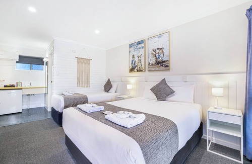Bundaberg West Hotel | Acacia Motor Inn