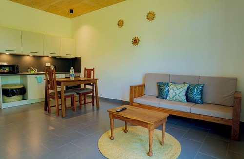 Bwejuu Apartment | Afro-Boho 1 Bedroom Balcony Suite at Blue Lagoon Resort Paje