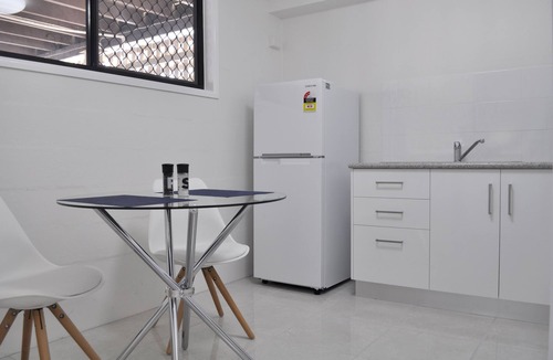 Bundaberg West Hotel | Alexandra Park Motor Inn