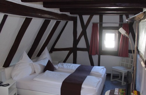 Eberbach Hotel | Altes Badhaus