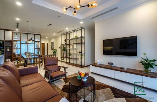 Hang Xanh Condo | AMAVI LUXURY - VINHOMES SPACIOUS AND COZY APT FOR FAMILY/GROUP - 4 BR