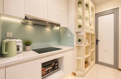 Hang Xanh Condo | Amazing 3-bedroom condo with AC in vibrant Thành phố Hồ Chí Minh