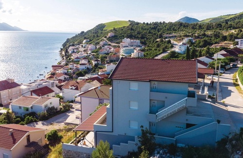 Komarna Apartment | Amazing apartment in Klek with house sea view