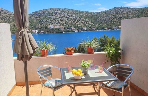 Skrivena Luka Apartment | Apartment ∙ 1 bedroom ∙ 2 guests