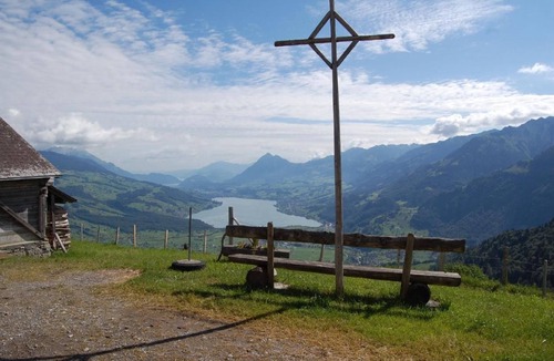 Giswil Apartment | Apartment house in the ski area