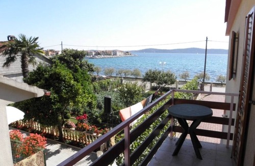 Bibinje Apartment | Apartment in Bibinje with Seaview, Balcony, Air condition, WIFI (868-1)