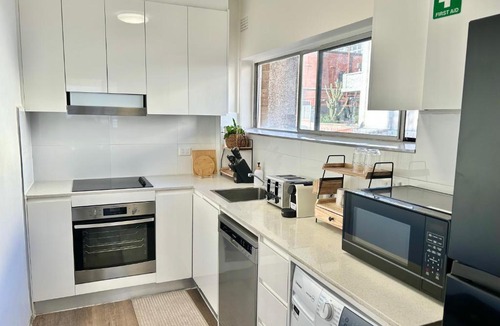 Bondi Beach Apartment | Apartment in Bondi Beach-StayBay