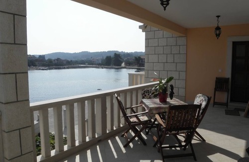 Lumbarda Apartment | Apartment in Lumbarda with Seaview, Terrace, Air condition, WIFI (128-2)