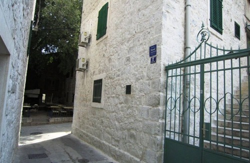 Split Apartment | Apartment Johnny II Split Croatia, hot tub, centre, beach, old town, promenade