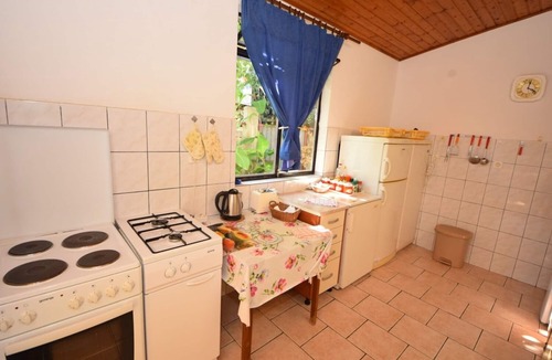 Orebic Apartment | Apartment Smilje - good location & parking: R1(2) - Orebic, Peljesac peninsula, Croatia