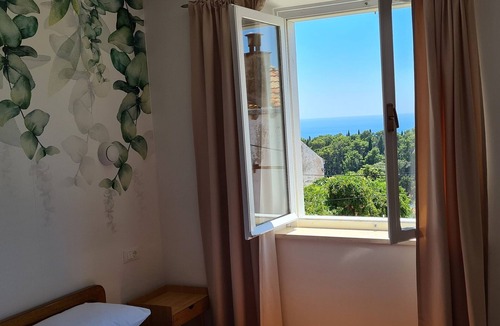 Pile Apartment | Apartment Solvit - Three Bedroom Apartment with Terrace