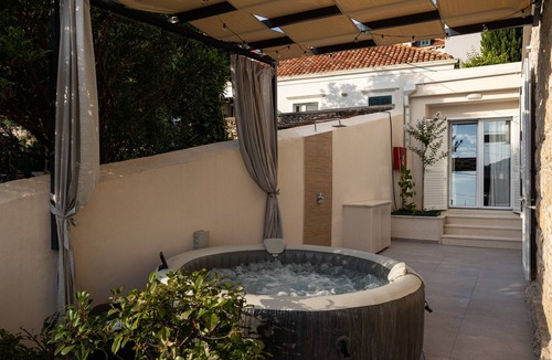 Gruz Apartment | Apartments aMare - Three Bedroom Apartment with Terrace and Jacuzzi