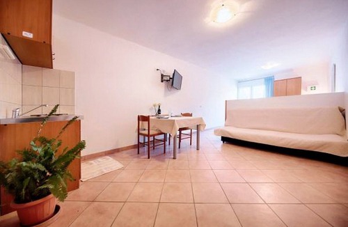 Pasadur Apartment | Apartments Bruna Lastovo-Comfort One Bedroom Apartment with Balcony and Sea View-Plavi
