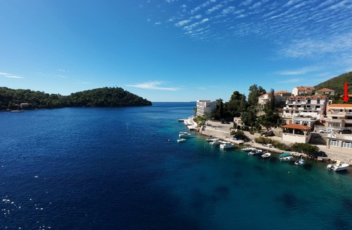 Brna Apartment | Apartments Kuzma - Four-Bedroom Apartment with Terrace and Sea View
