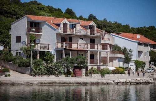 Pasadur Apartment | Apartments Malo Lago - One-Bedroom Apartment with Balcony and Sea View - Attic (Apartment 1)