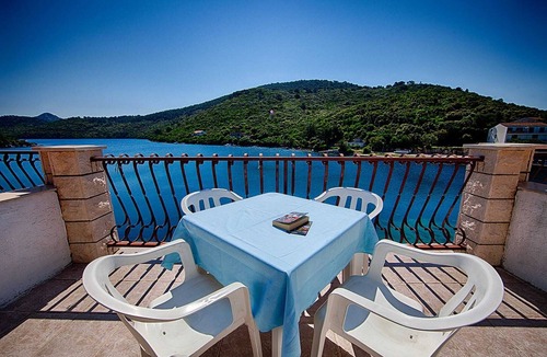 Pasadur Apartment | Apartments Malo Lago - One-Bedroom Apartment with Two Balconies and Sea View - Attic (Apartment 2)