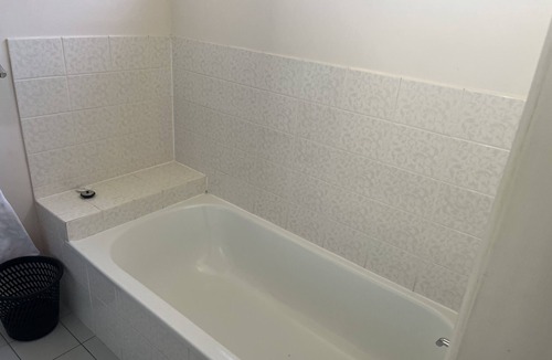 Condon Bed & Breakfast | B & B Cosy large home close to everything. Naturist CO home private & quiet