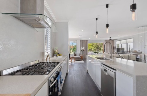 Balmoral House | Balmoral House Retreat