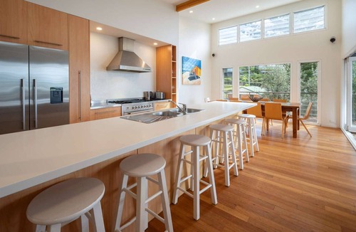 Macmasters Beach House | "Bangalla" - Ocean Views & Private Beach Access
