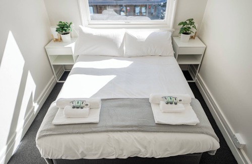 Chippendale Hotel | Bar Broadway