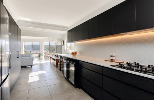 Hardys Bay House | Bay views with a secluded bush backdrop