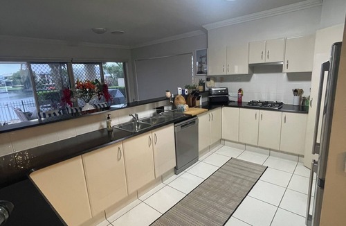 Helensvale Bed & Breakfast | Beach House on the Gold Coast Canal - Room 3