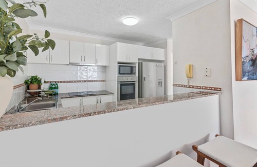Currumbin Apartment | 🌴 Beachfront Entire 3 Bed Apartment at Currumbin