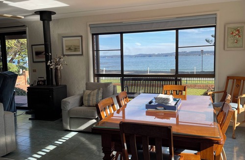 Long Beach House | Beachfront Family Holiday Home