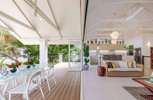 Oak Beach House | Beachfront Villa Bilawi At Oak Beach