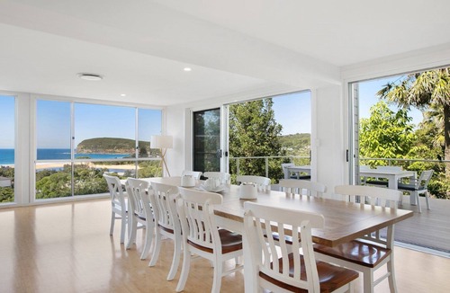 Copacabana House | BEACHVIEW SPECTACULAR | Amazing views, fireplace, close to the beach | Accom Holidays