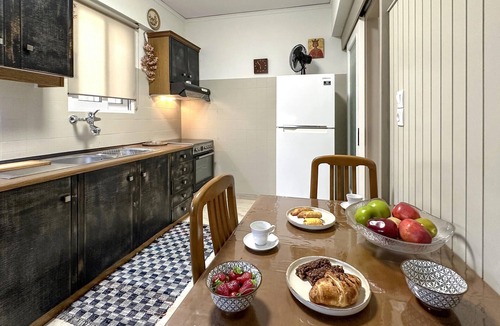 Anavyssos Apartment | Beautiful apartment in Anavissos with WiFi