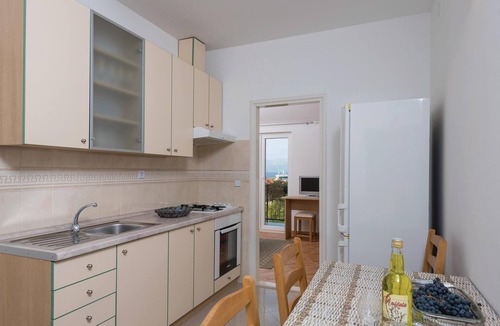 Trpanj Apartment | Beautiful apartment in Trpanj with WiFi
