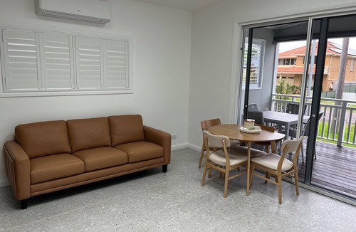 Davistown Cottage | Beautiful cottage located Davistown Central Coast NSW only 100m to the water