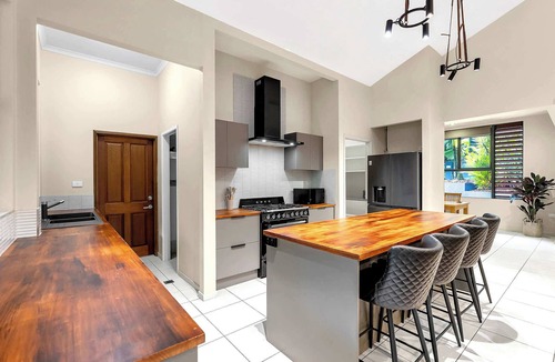 Redlynch House | Bellashy Rainforest Retreat—Refined Outdoor Living