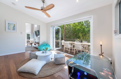 Murrays Beach House | Best of both worlds, Lake and beaches in beautiful Murrays Beach (Pet-Friendly)