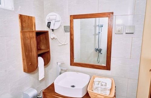 Mbezi Apartment | Birds of paradise home2 |Modern nature|Cozy in Dar