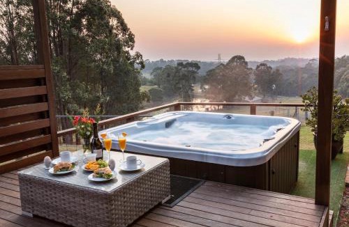 Kurrajong House | Blueberry Hills On Comleroy Farmstay - Self-Contained Cottages