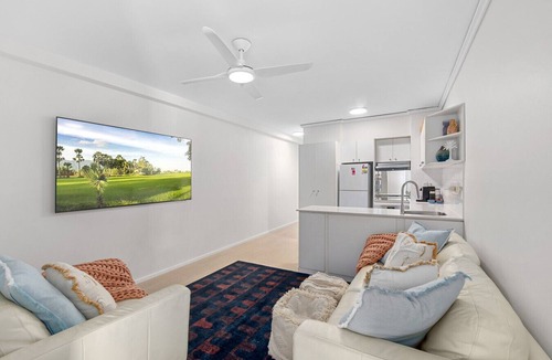 Bondi Beach Apartment | Bondi Beach Waves 2 Beachfront Apartment