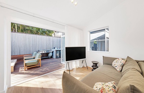 Bondi Beach House | Bondi Dream House ~ Sauna ~Ice Bath ~ BBQ ~ Parking ~ 5 min walk to beach