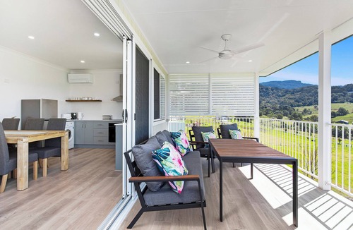 Broughton Village Cabin | Breathtaking Hilltop Cabin 1 - A Home away from Home