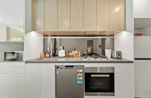 Roseville Apartment | Bright Apt Prime Location Near Station & Chatswood