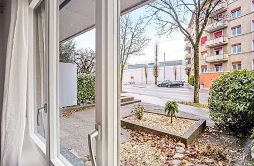 Oerlikon Apartment | Bright Oerlikon 2.5 Room w/Storage, 1min to Train Station, by Blueground