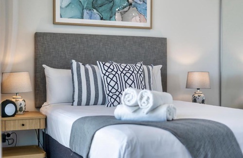 Broadbeach Apartment | Broadbeach Casino Private Apartments - Hosted by Gold Coast Luxury Resorts