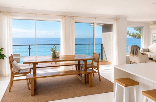 Newport House | Bungan Blue by Palm Beach Holiday Rentals