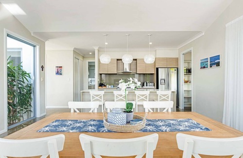 Bogangar House | Cabarita Reef House - Mineral Pool, River & Beach!