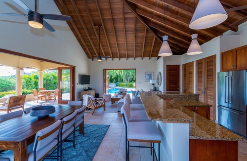 Little Trunk Bay Villa | Calypso Villa - Gorgeous 3 BR Villa with Spectacular Views of Crook's Bay