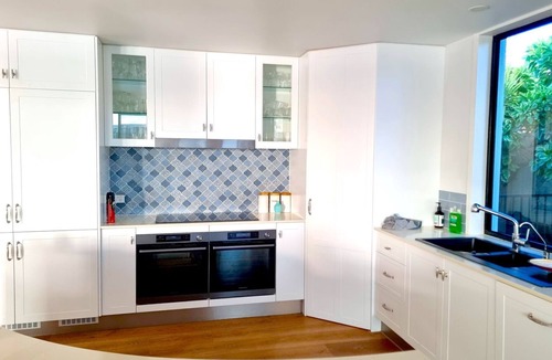 Parrearra House | Canal front 4 bedroom home