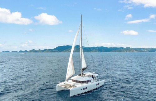 Road Town Boat Rental | Caribbean Dream: Sun-soaked Sailing Adventure from Tortola, Islas Vírgenes Británicas