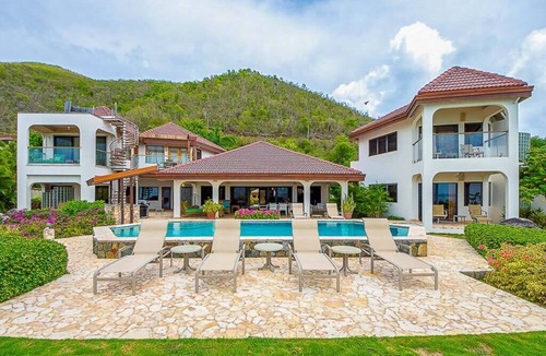 Spanish Town Villa | Caribbean Wind, 6 bedroom luxury beachside villa Mahoe Bay.