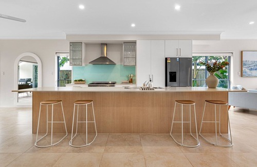 Casuarina House | Casa Casuarina - Private pool & steps to the beach